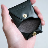 コンパクトで握りやすいサイズ感。