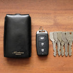 一般的な鍵であれば最大10本収納可能です。鍵の本数を調整すればスマートキーにも使用できます。