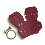 できる限り鍵に近い大きさにしました。縦:7.3cm×横:3.5cm<br>
平たい状態の本体とリング・組ネジをお届けします。<br>
*到着後にお客様ご自身で組み立てをお願い致します。