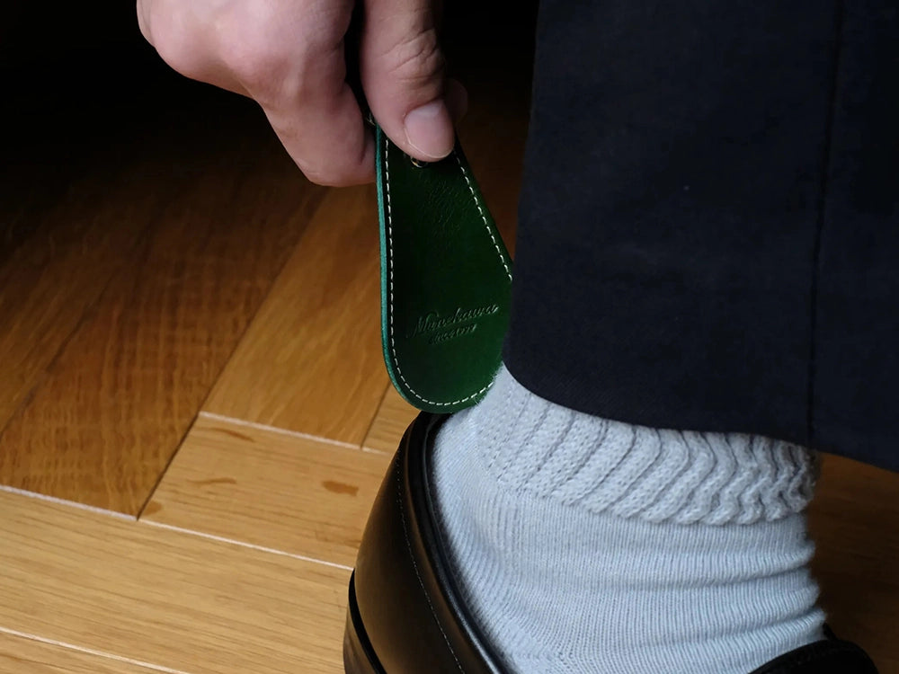 携帯用の靴べらを持っておけば、靴を履く時に靴べらを自然に使う習慣がつきやすく、お気に入りの靴を長持ちさせることにつながります。