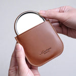 ケース・ミラーそれぞれ開閉が必要ないデザインなので、出し入れが簡単