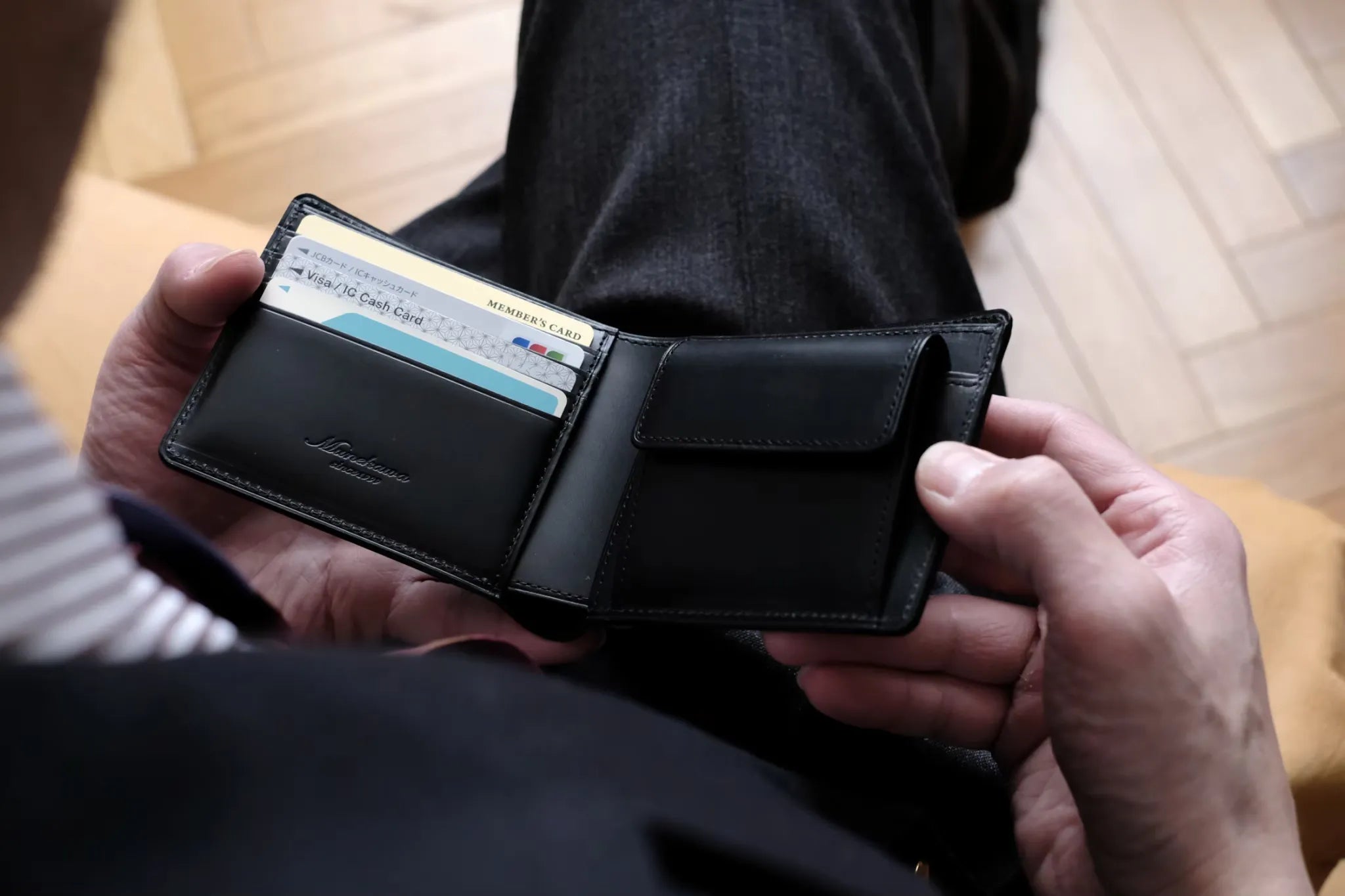 二つ折り財布「Feel Coin」「Feel Card」Munekawaの二つ折り財布特集 二つ折り財布「Feel Coin」「Feel Card」Munekawaの二つ折り財布特集